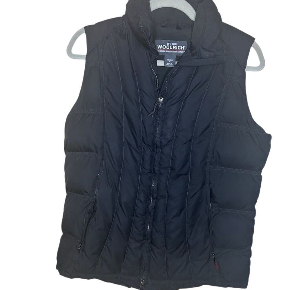 Woolrich Women's Black Quilted Puffer Vest Size M Zip Closure